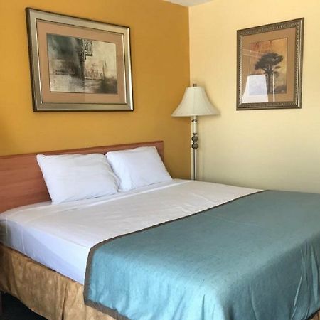 Travelodge By Wyndham Albuquerque East Buitenkant foto